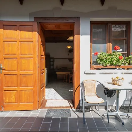 Nyugalom Guest house Hercegkut